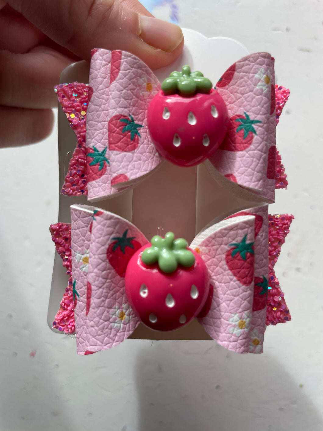 Strawberry Pigtail Minis